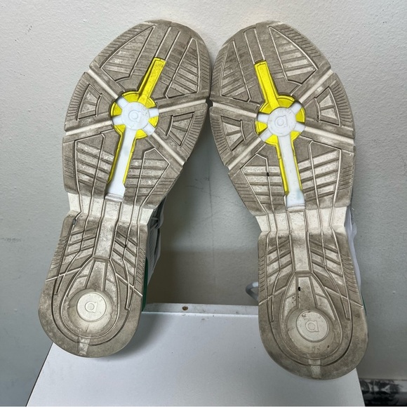 Adidas Oyster Holdings x Twinstrike ADV White Rainbow Sneakers Size Men's 10 - Picture 5 of 10